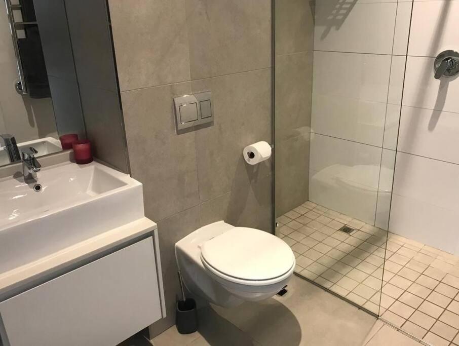 Stunning Studio Apartment In Cbd Fokváros Kültér fotó